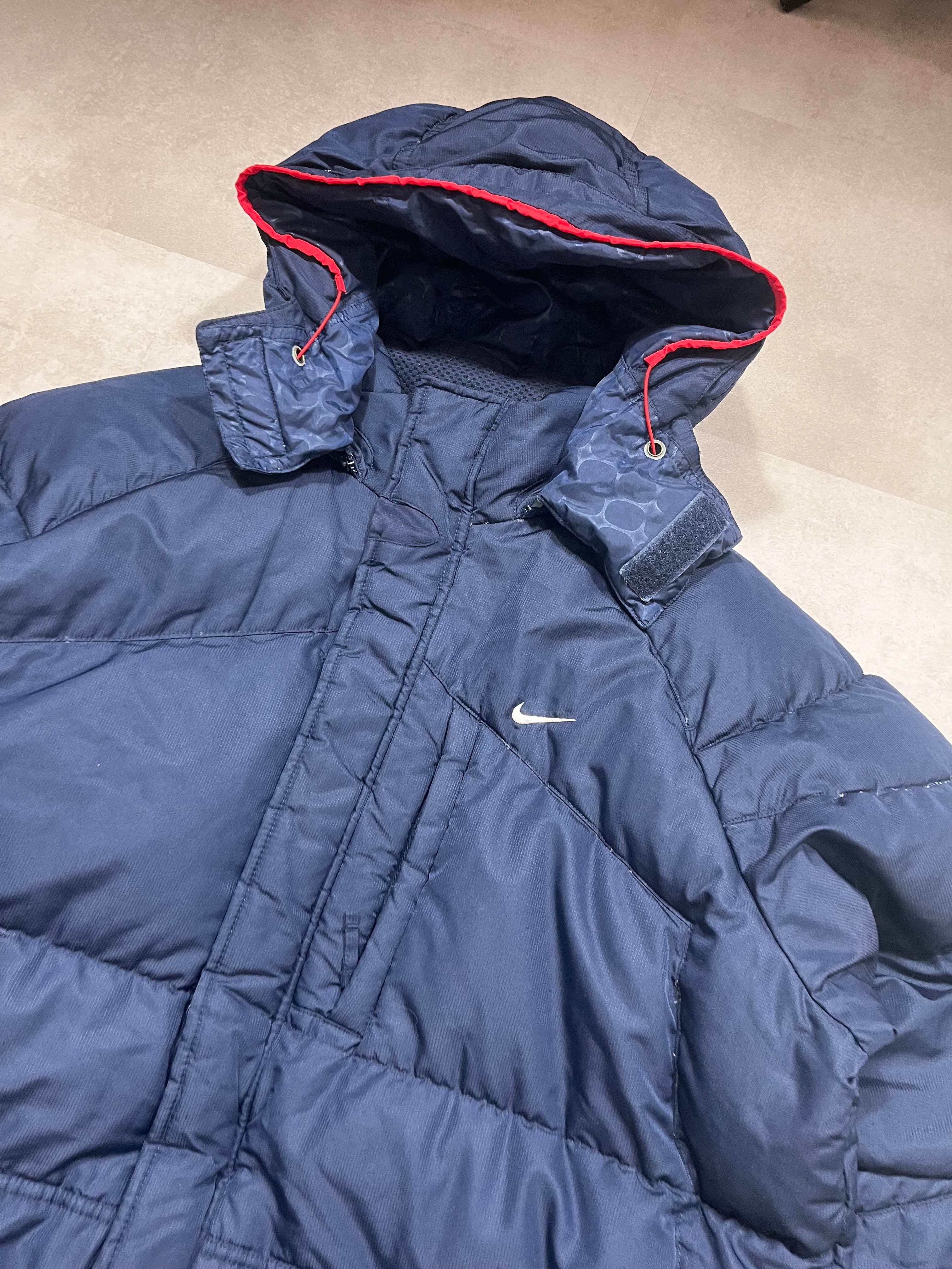 Nike Vintage Puffer Jacket (L) - Candy Streetwear