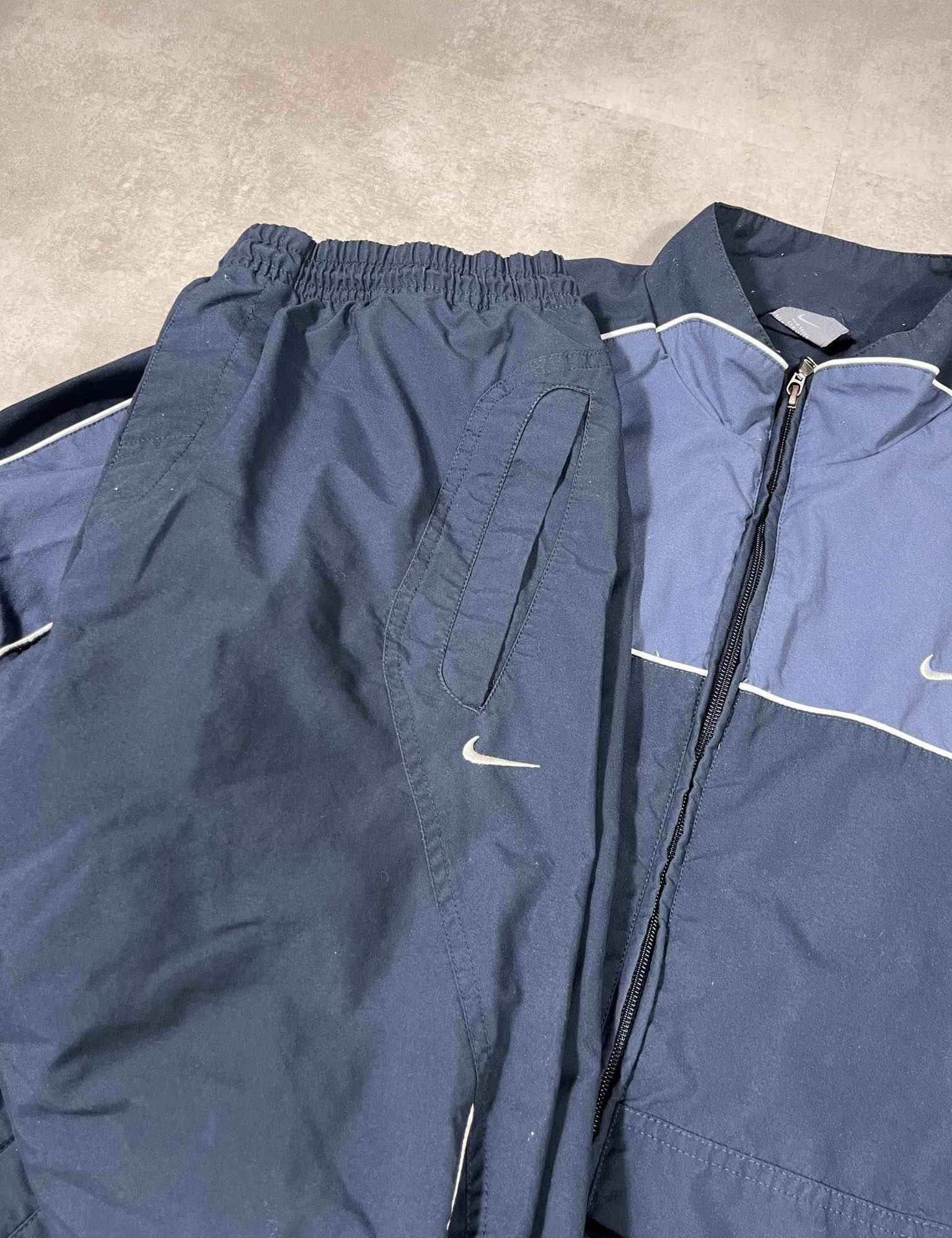 Nike Vintage Tracksuit (L) - Candy Streetwear