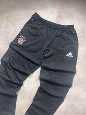 Adidas 2017-18 Bayern Trackpants (L) - Candy Streetwear