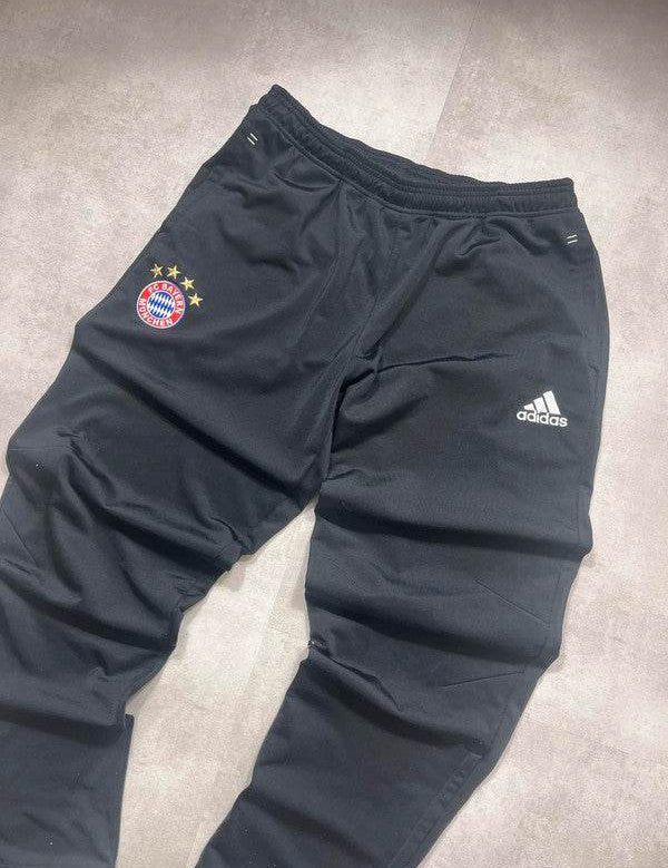Adidas 2017-18 Bayern Trackpants (L) - Candy Streetwear