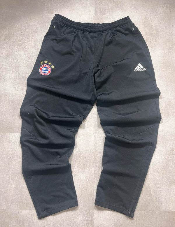 Adidas 2017-18 Bayern Trackpants (L) - Candy Streetwear