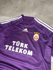 RARE Vintage 2009-10 Galatasaray Jersey (M)