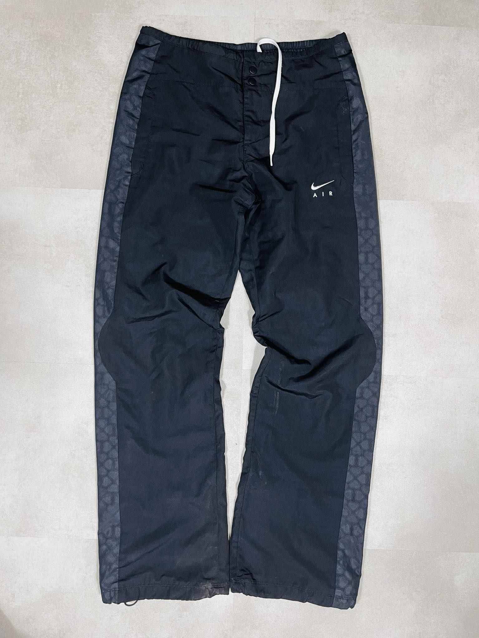 Nike Vintage Air Trackpants (S) - Candy Streetwear