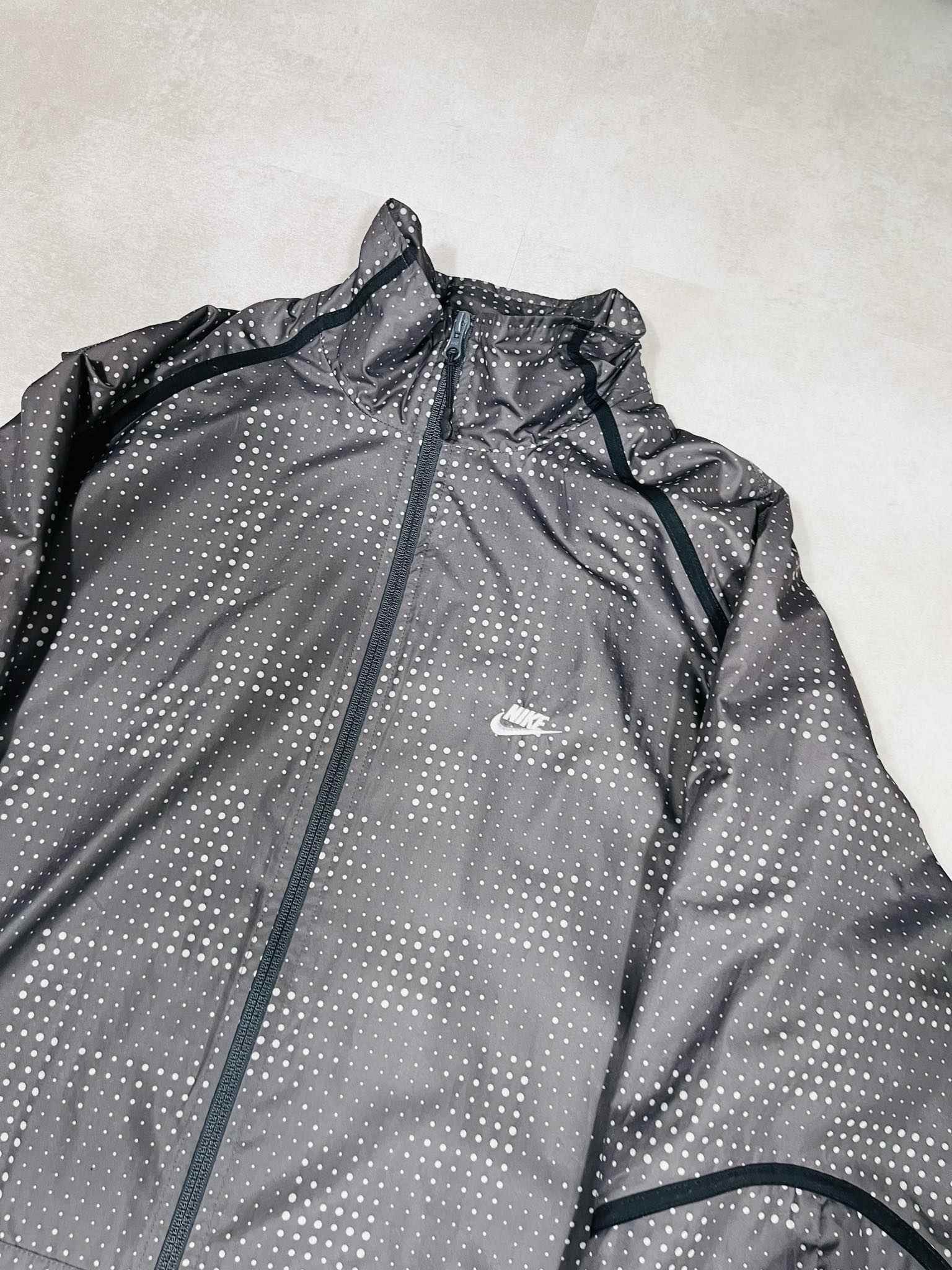 Nike Vintage Air Trackjacket (L) - Candy Streetwear