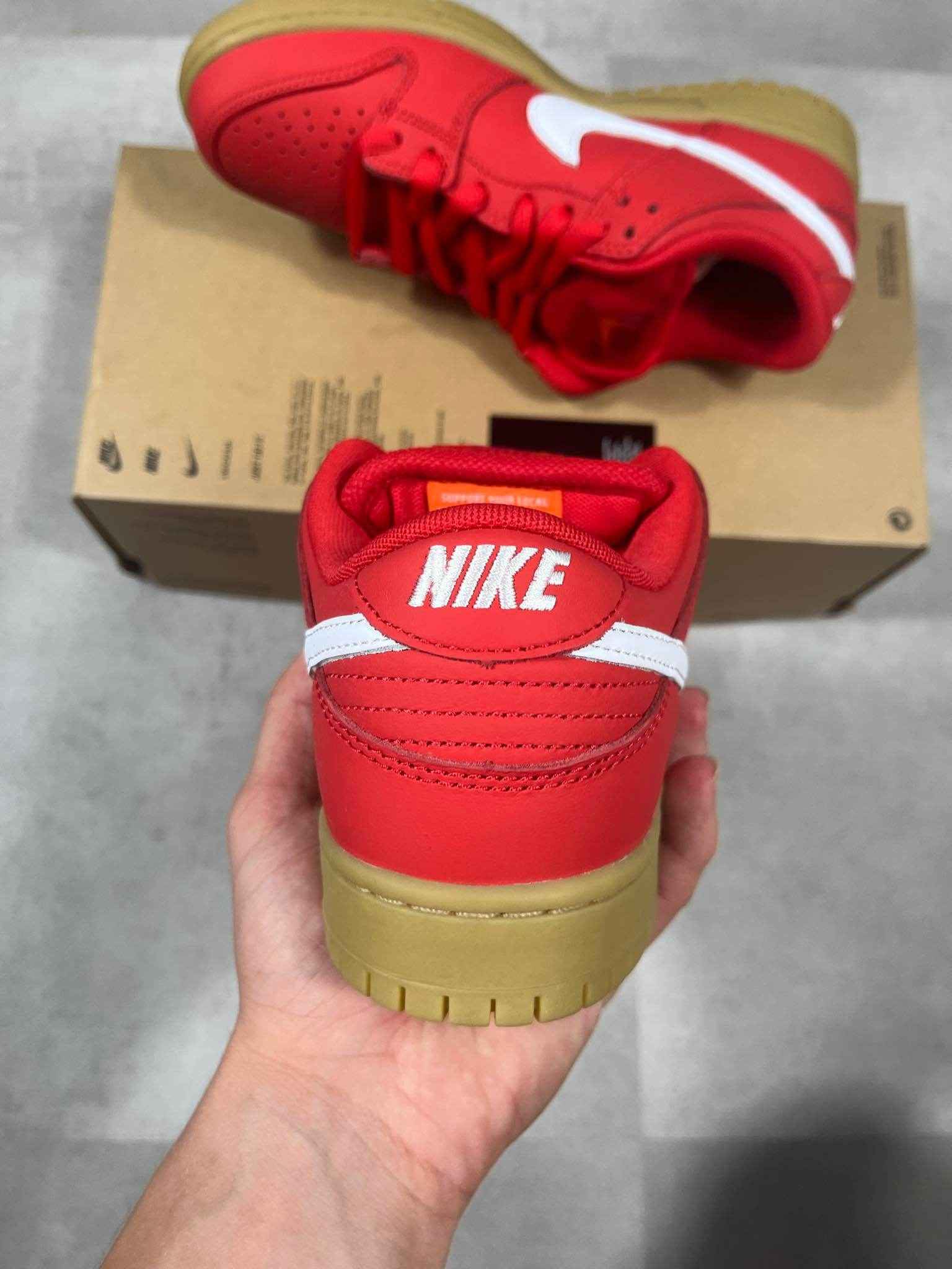 Nike SB Dunk Low University Red Gum (40) - Candy Streetwear