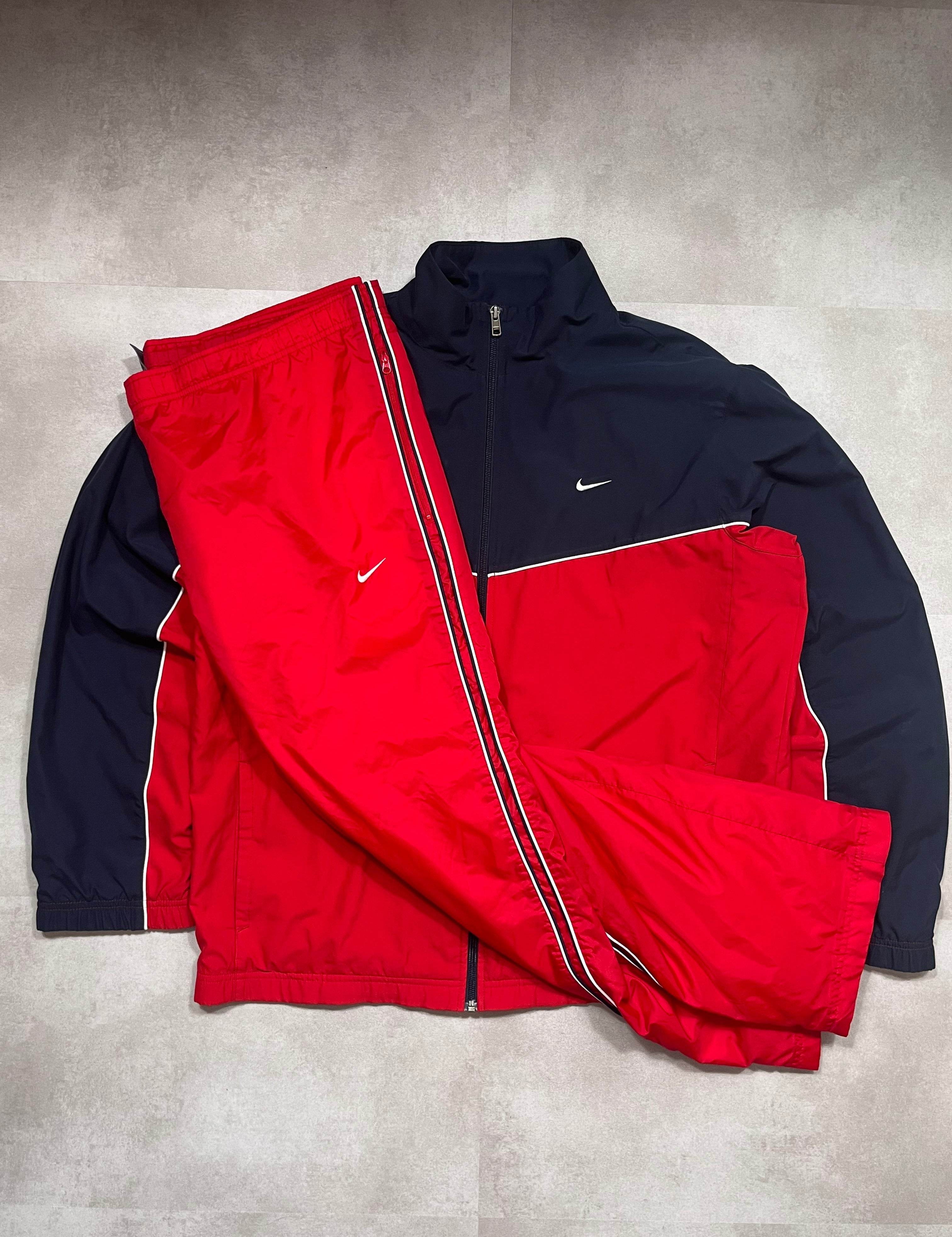Nike Vintage Tracksuit (L) - Candy Streetwear
