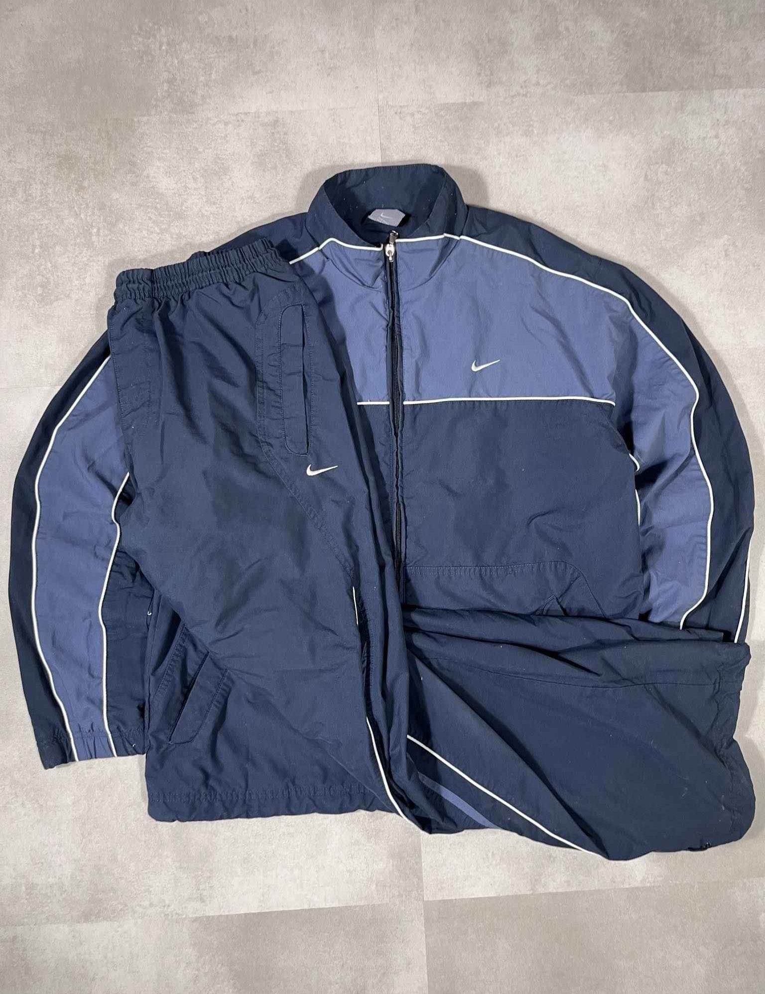 Nike Vintage Tracksuit (L) - Candy Streetwear