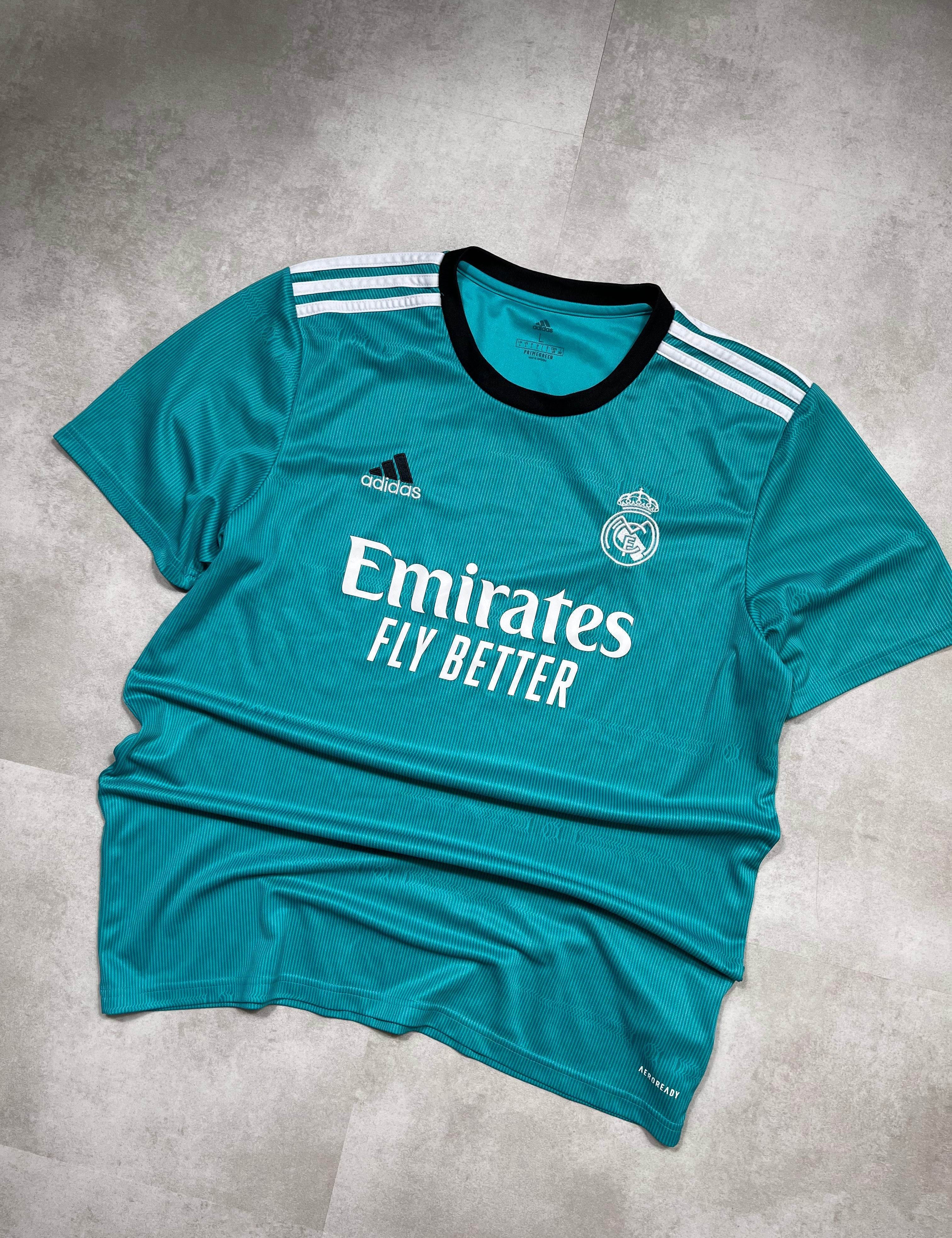 Adidas Real Madrid 2021-22 Kit (L) - Candy Streetwear