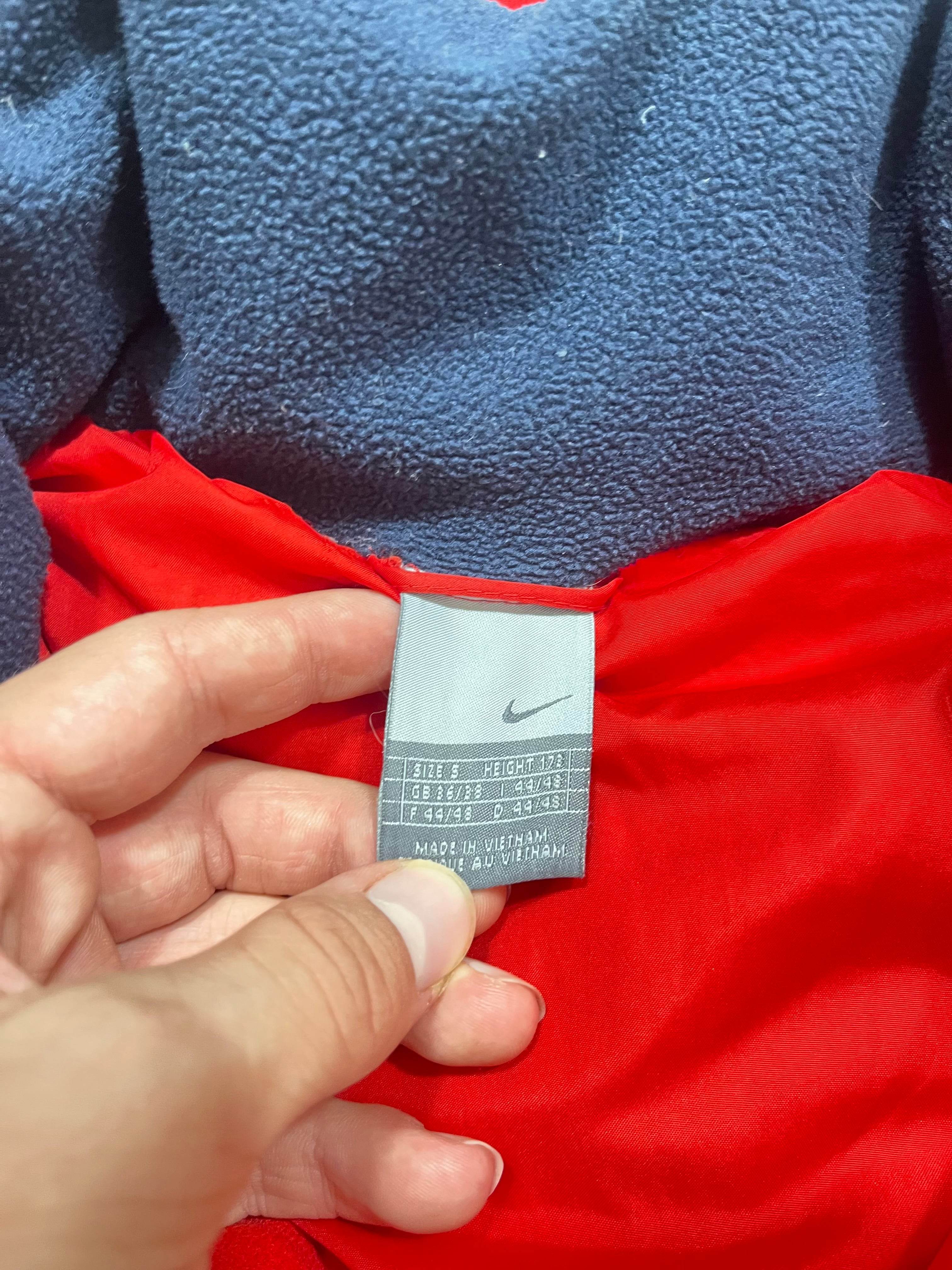 Nike Vintage Puffer Jacket (S) - Candy Streetwear
