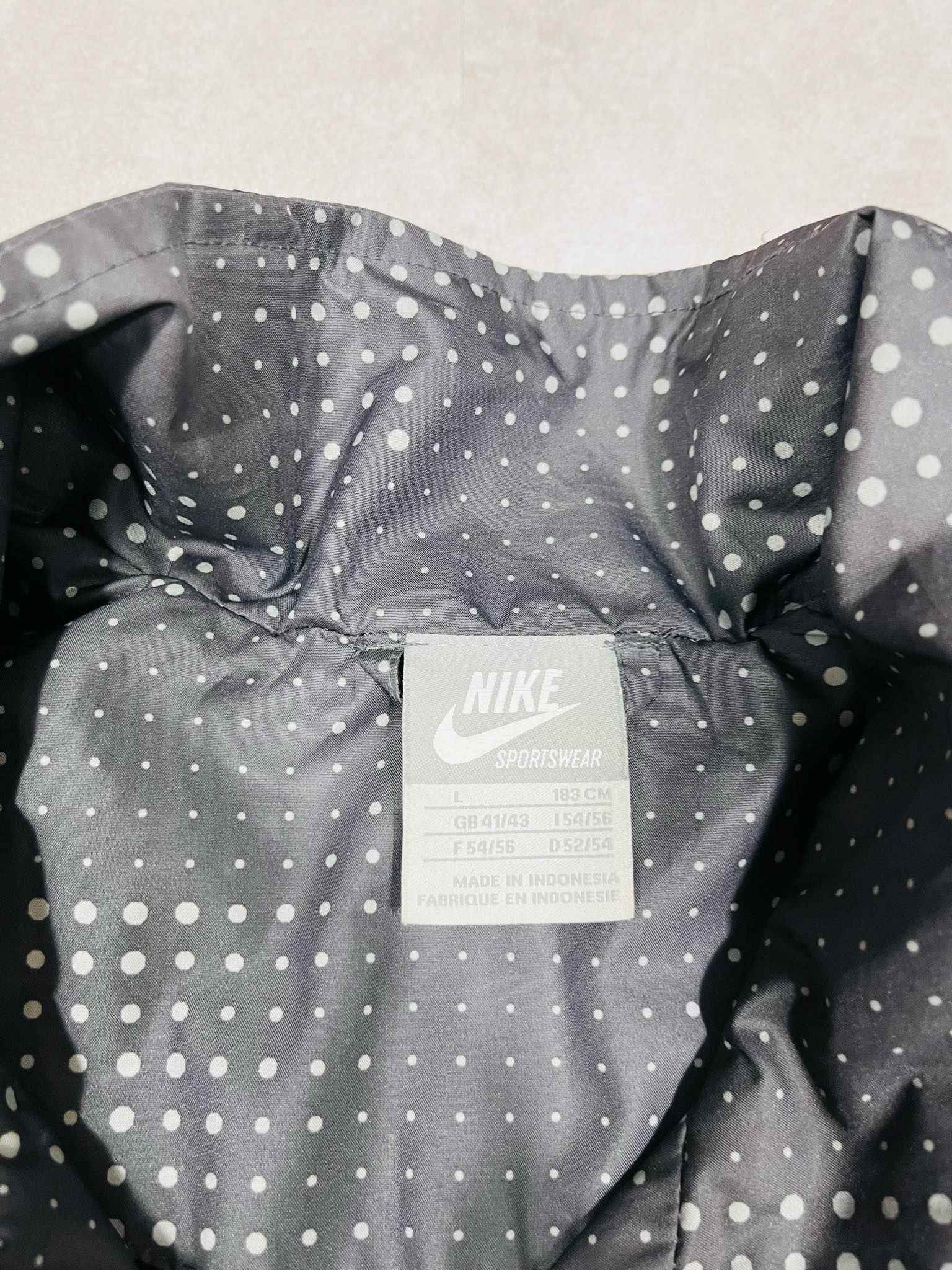 Nike Vintage Air Trackjacket (L) - Candy Streetwear