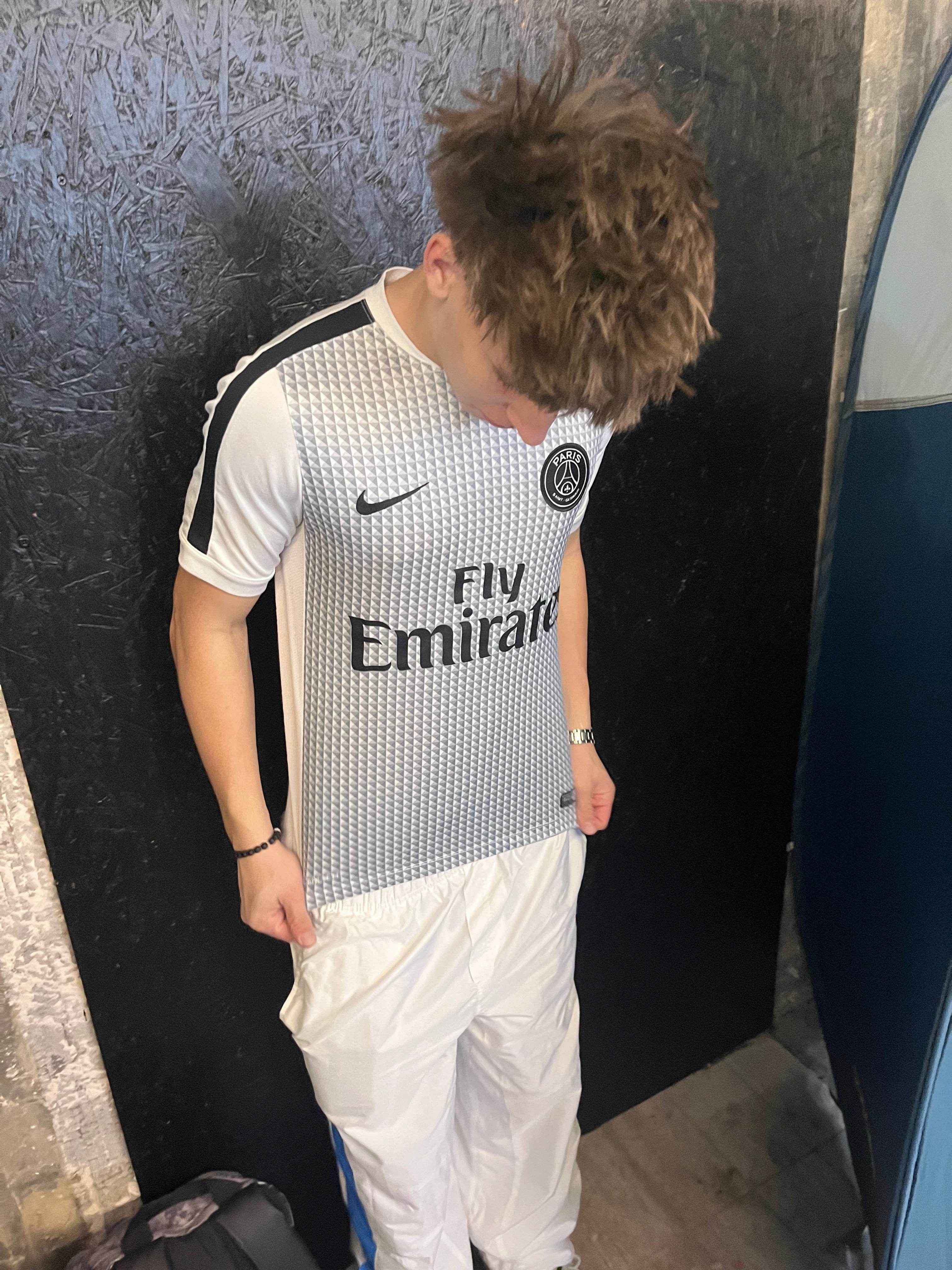 2014-15 Nike Paris Saint Germain Jersey (M)