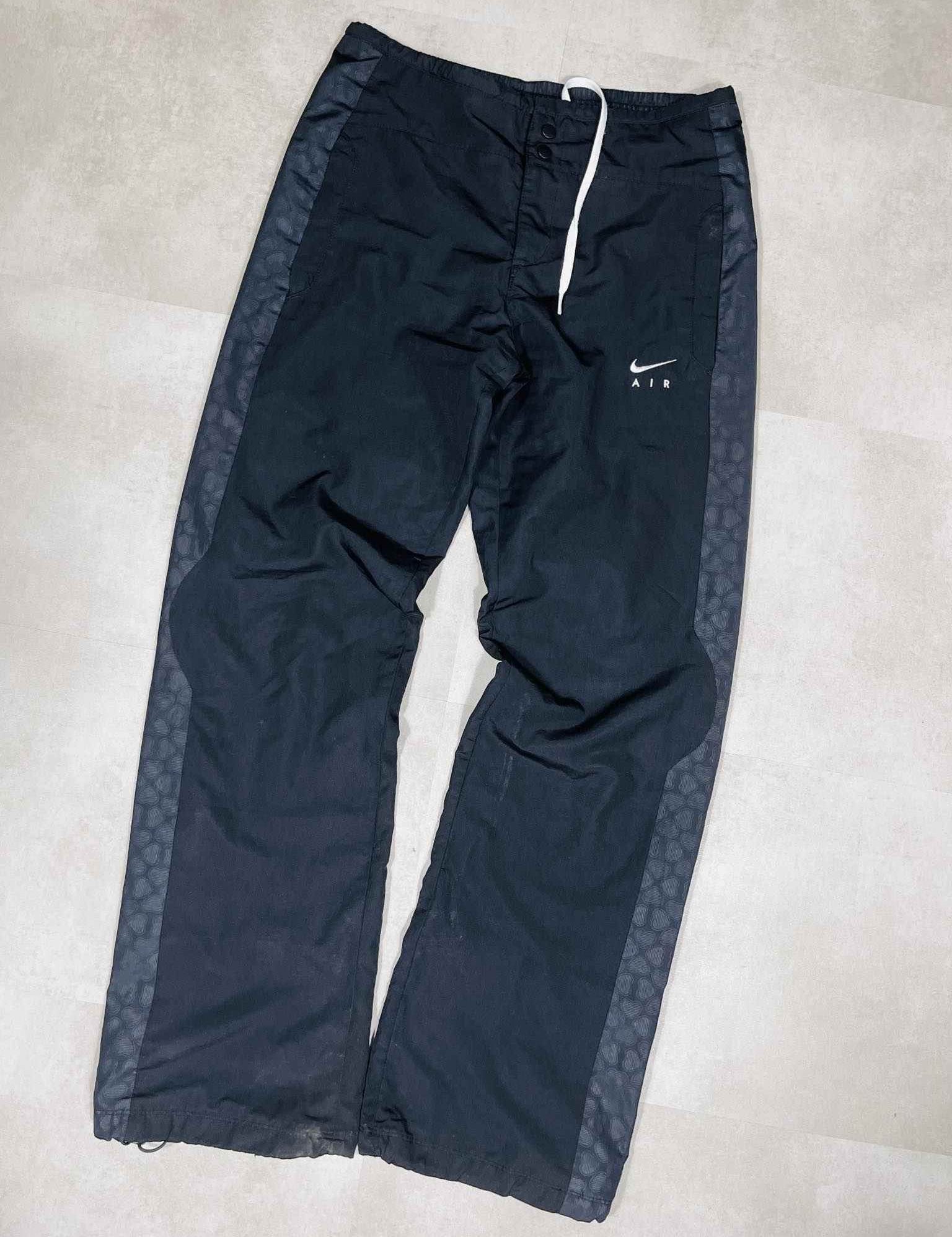 Nike Vintage Air Trackpants (S) - Candy Streetwear