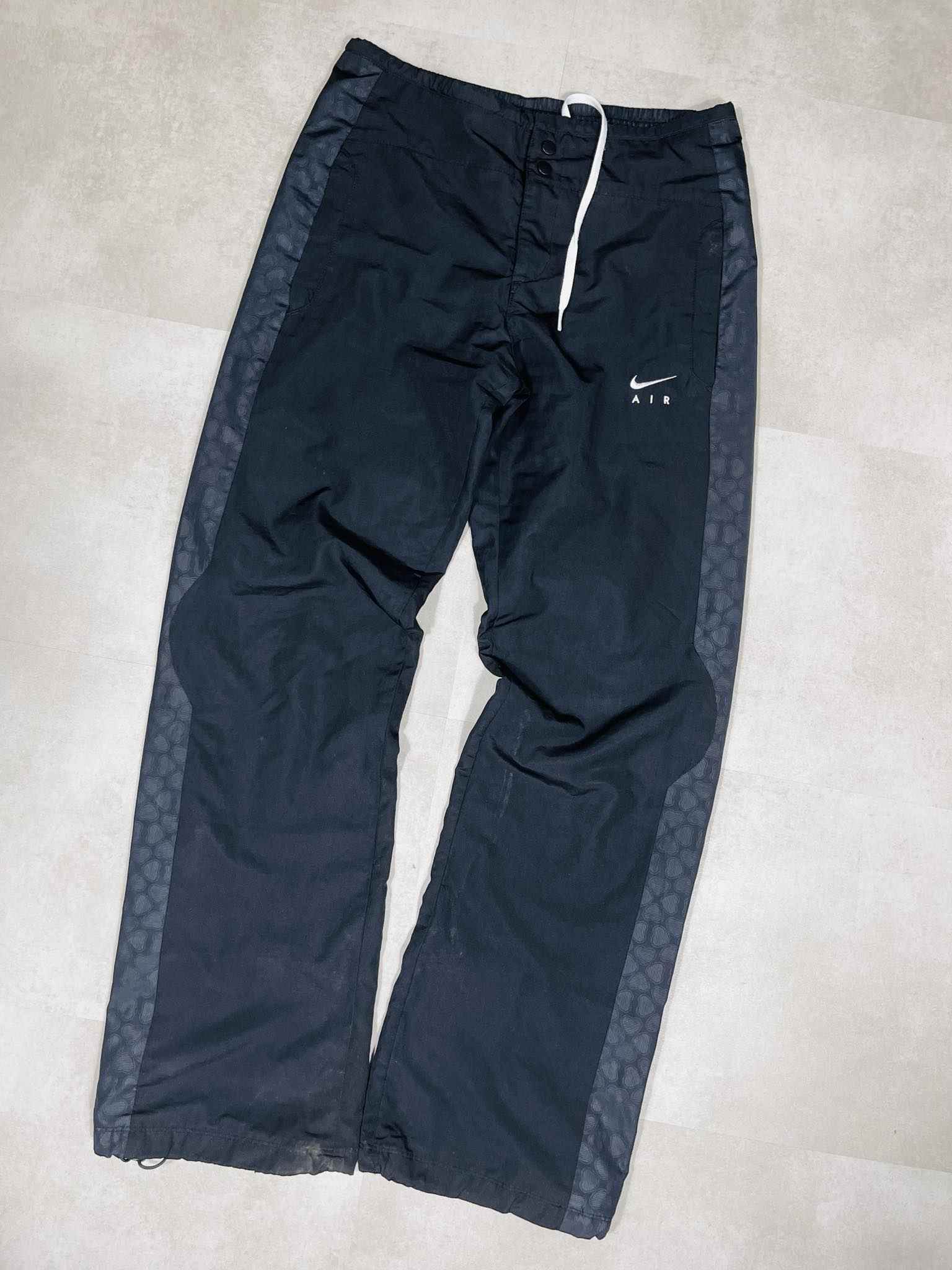 Nike Vintage Air Trackpants (S) - Candy Streetwear