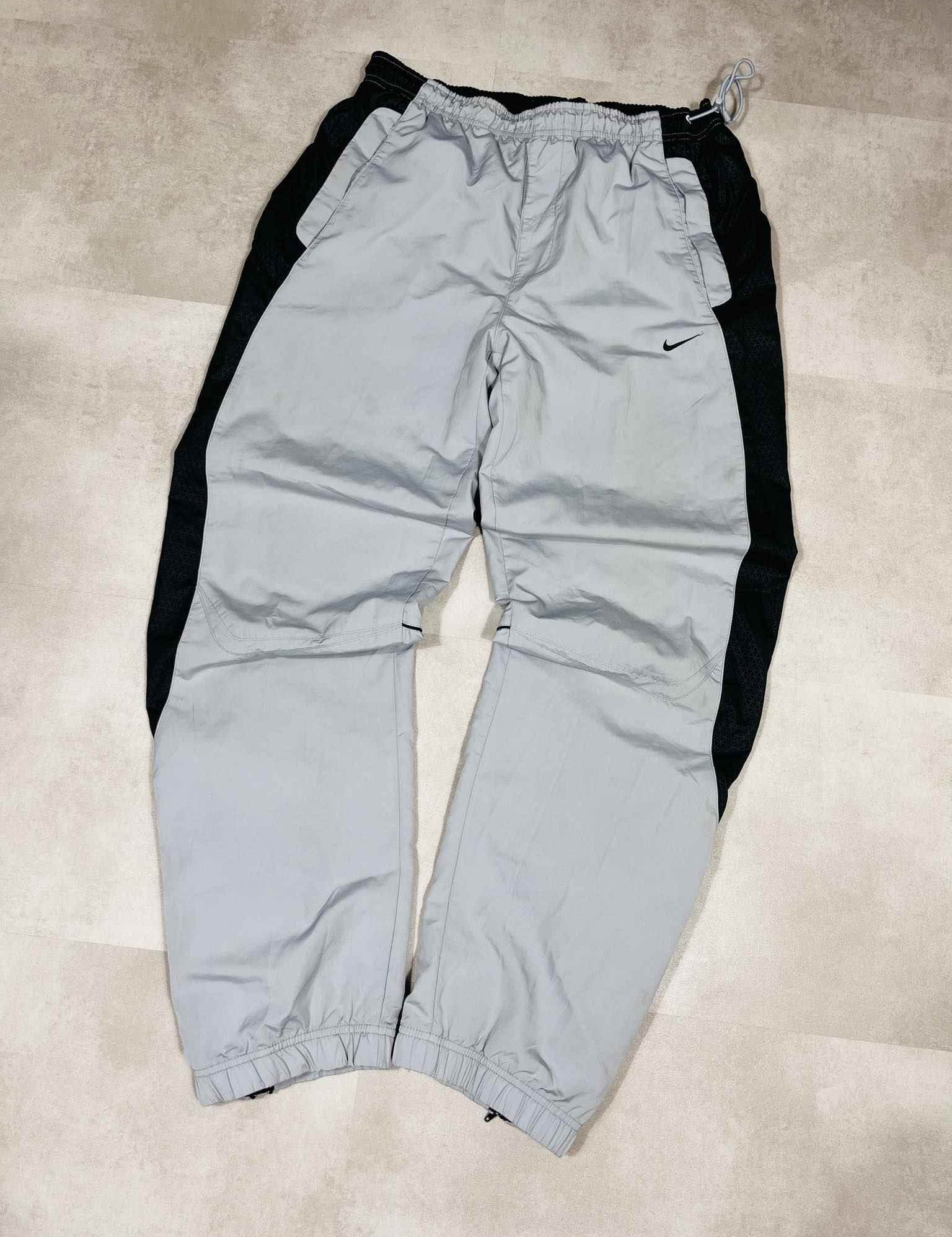 Nike Vintage Shox Trackpants (M) - Candy Streetwear