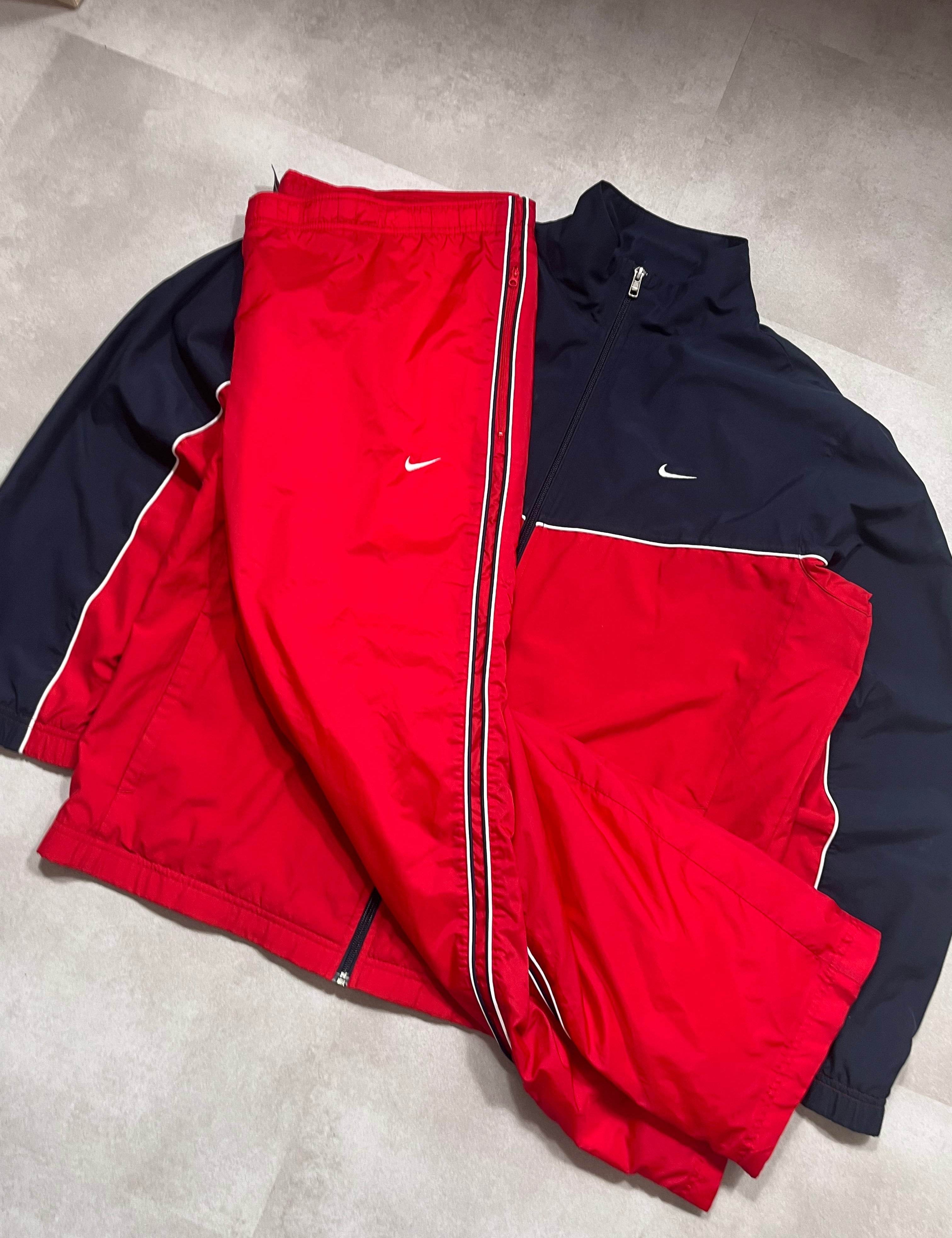 Nike Vintage Tracksuit (L) - Candy Streetwear