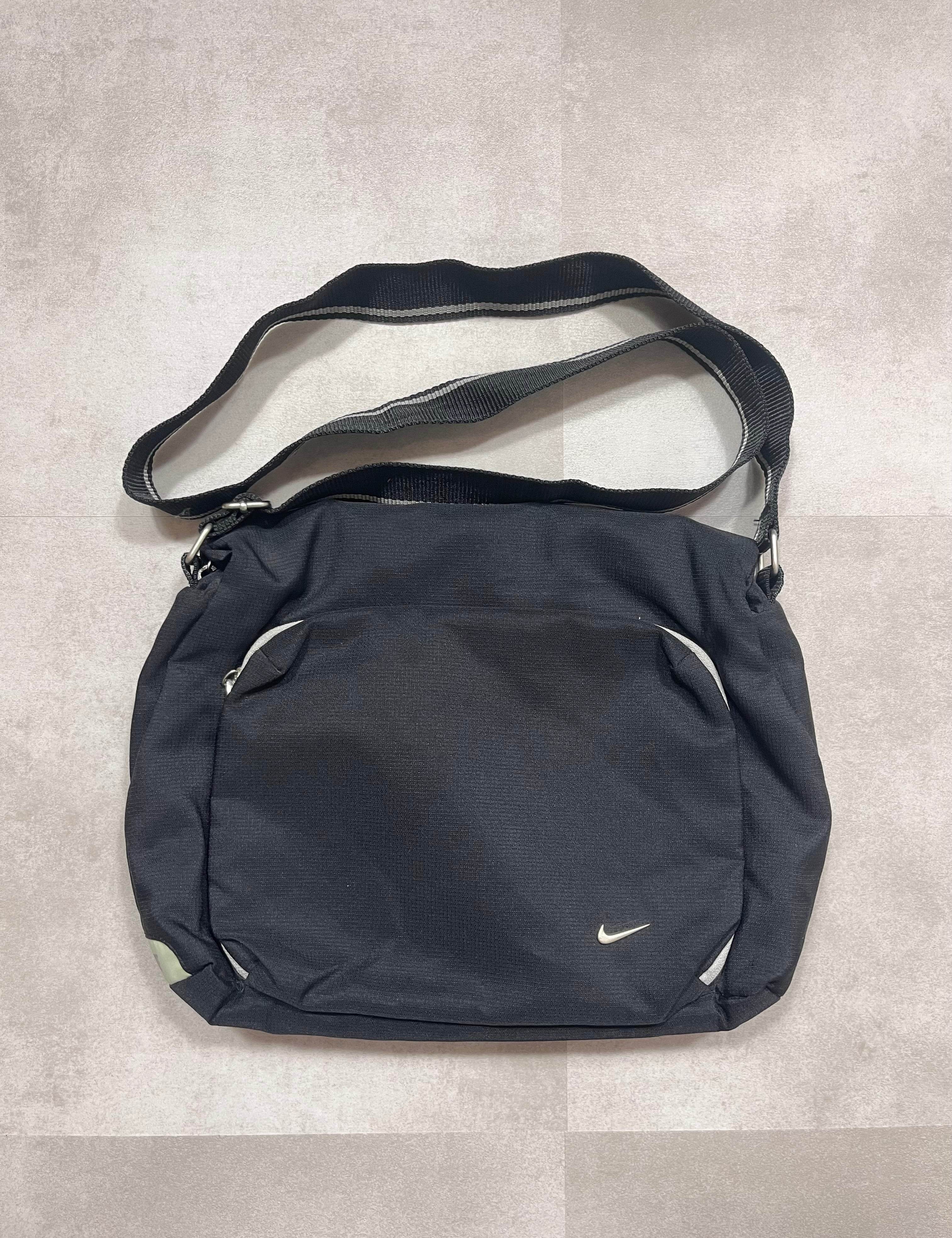 Nike Vintage Side Bag - Candy Streetwear