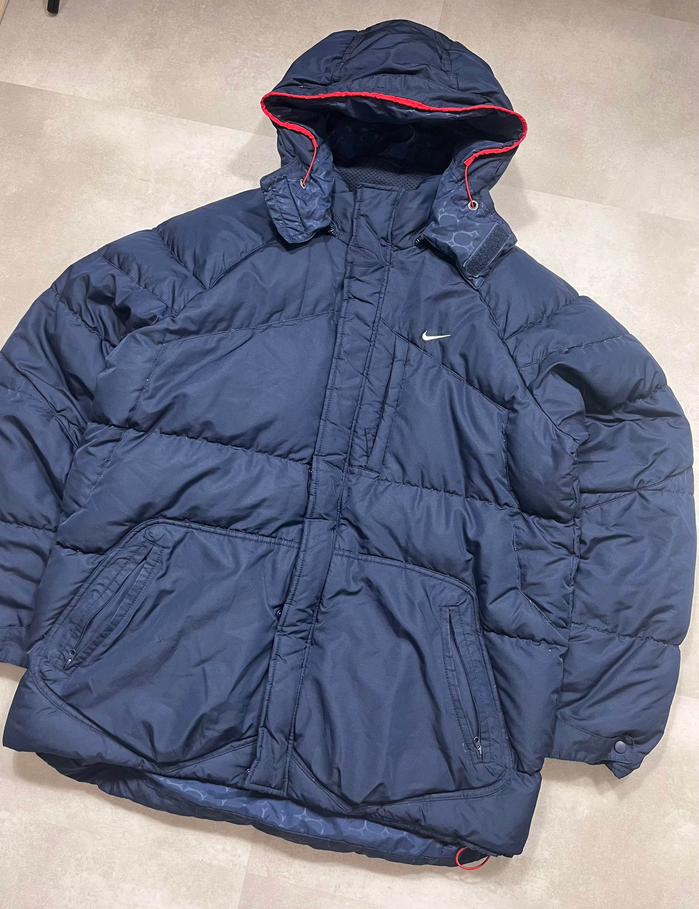 Nike Vintage Puffer Jacket (L) - Candy Streetwear