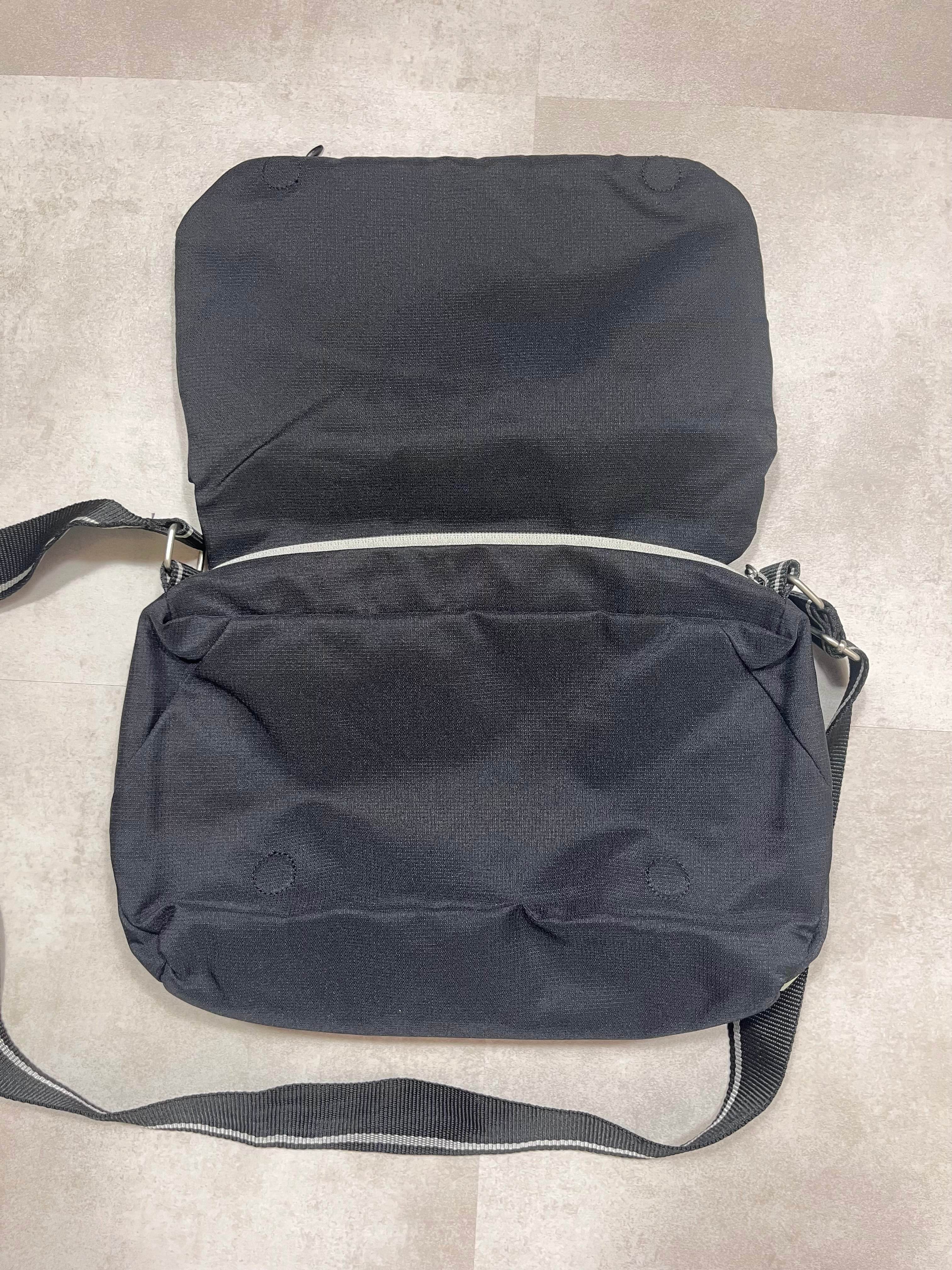 Nike Vintage Side Bag - Candy Streetwear