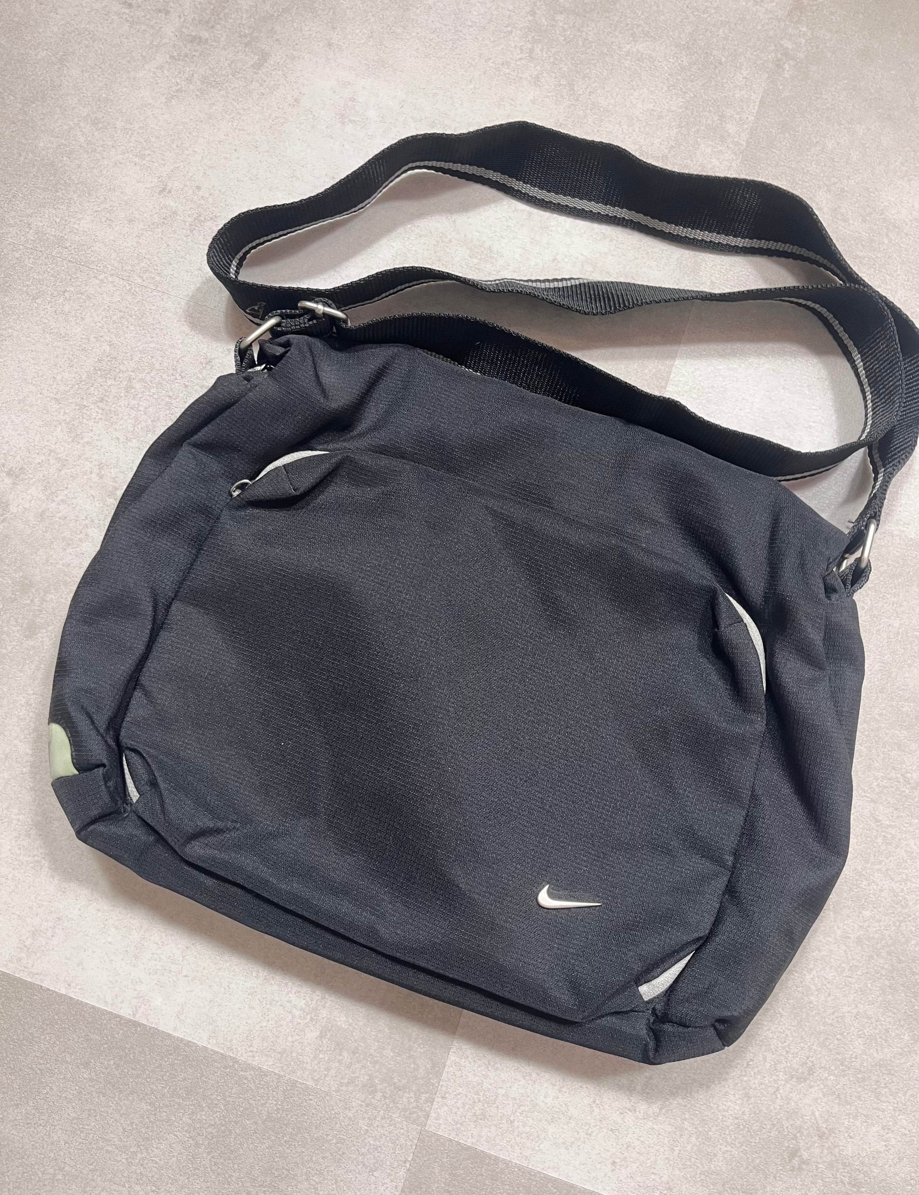 Nike Vintage Side Bag - Candy Streetwear