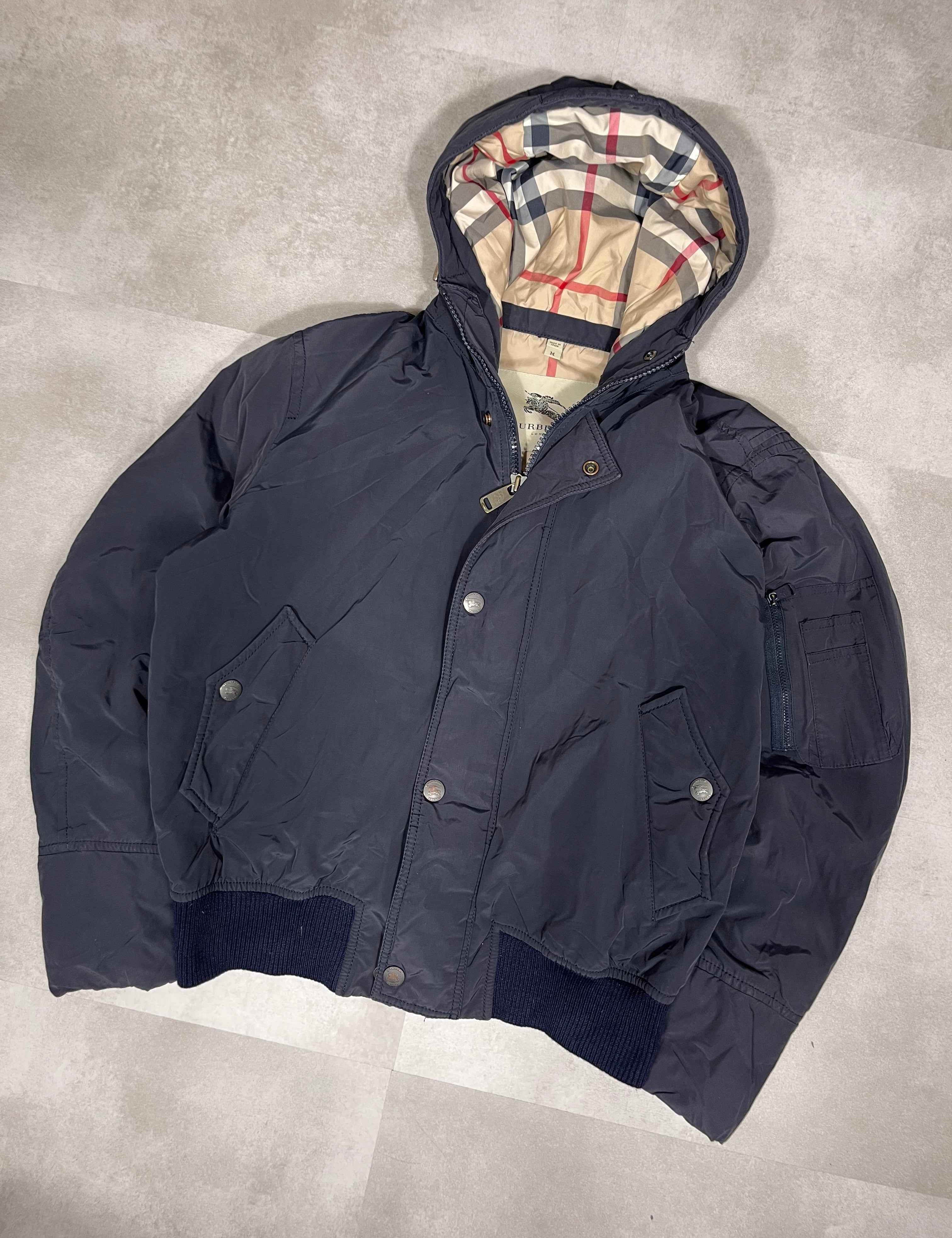 Burberry Vintage Winter Jacket (M) - Candy Streetwear