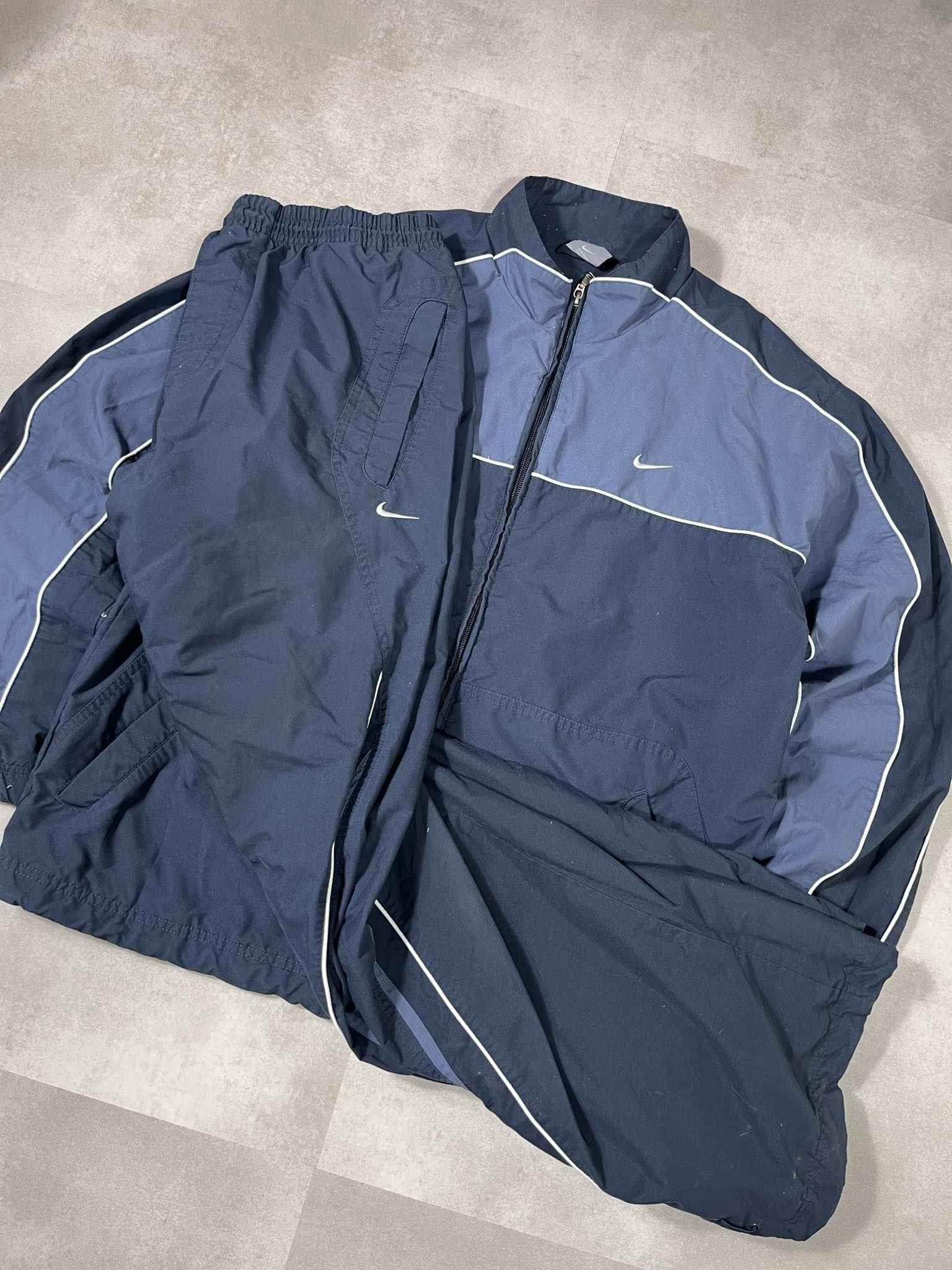 Nike Vintage Tracksuit (L) - Candy Streetwear