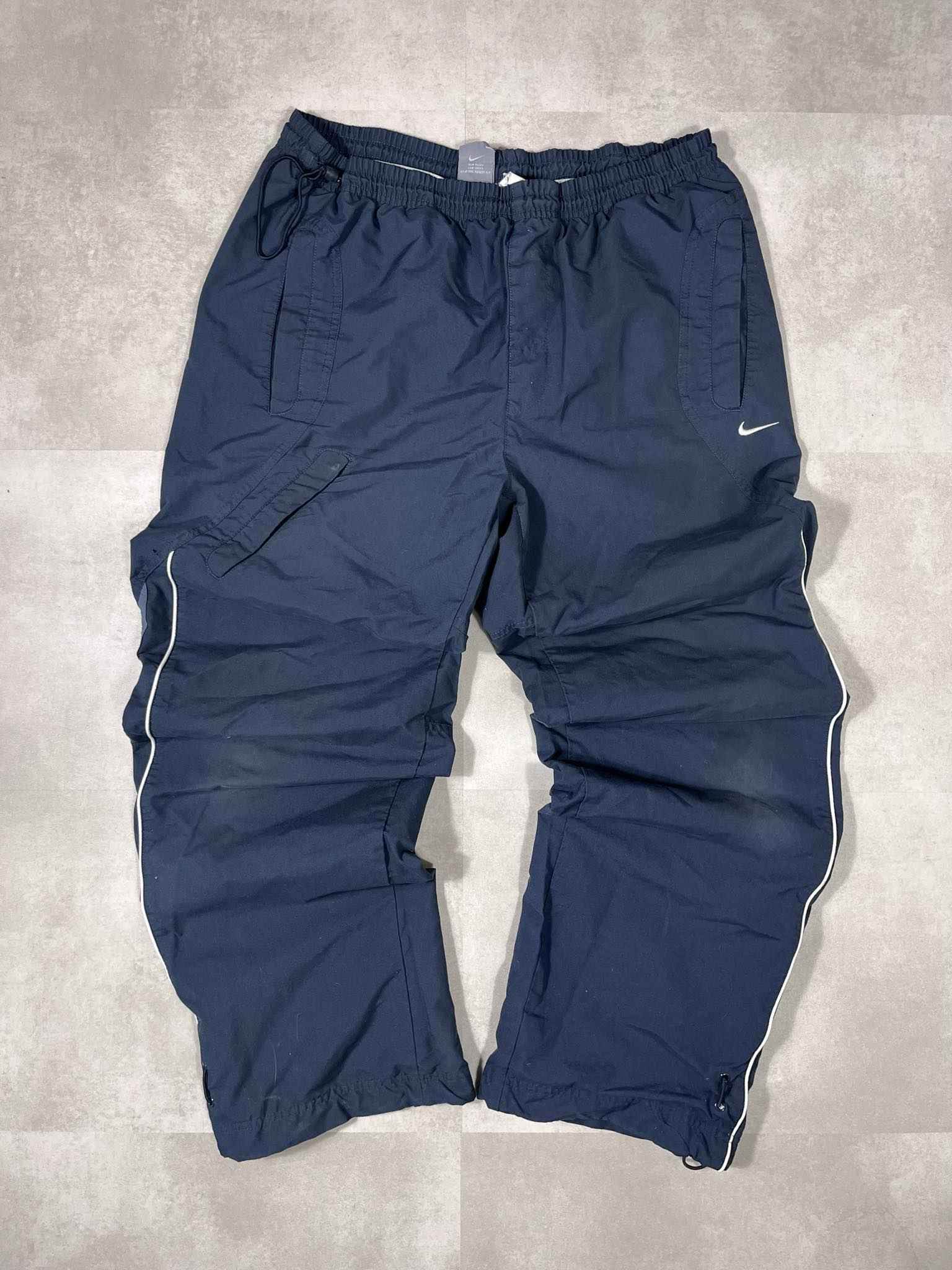 Nike Vintage Tracksuit (L) - Candy Streetwear