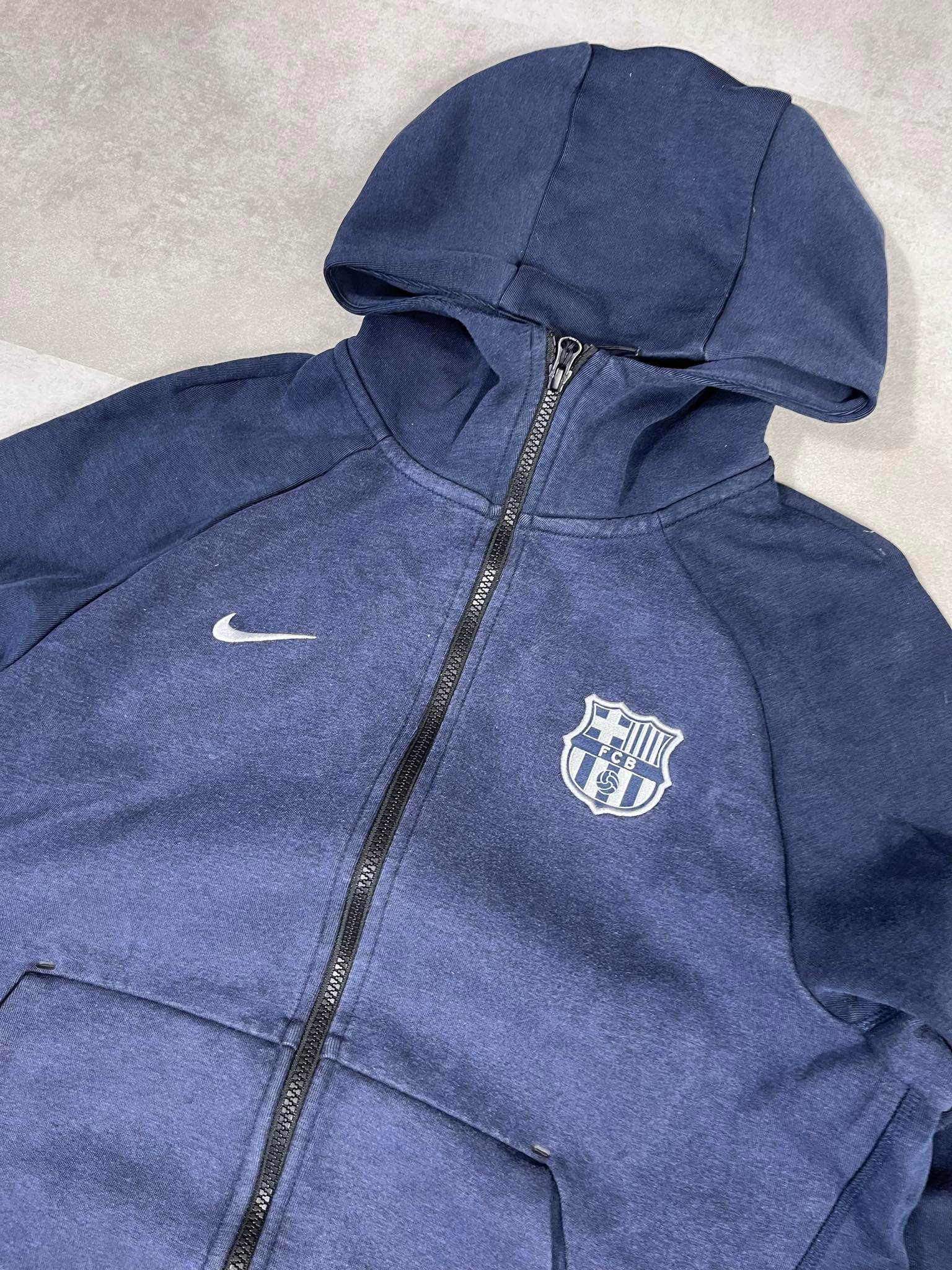 Nike Barcelona Tech Fleece (M) - Candy Streetwear