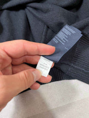 Tommy Hilfiger V-Neck Sweater (XL) - Candy Streetwear