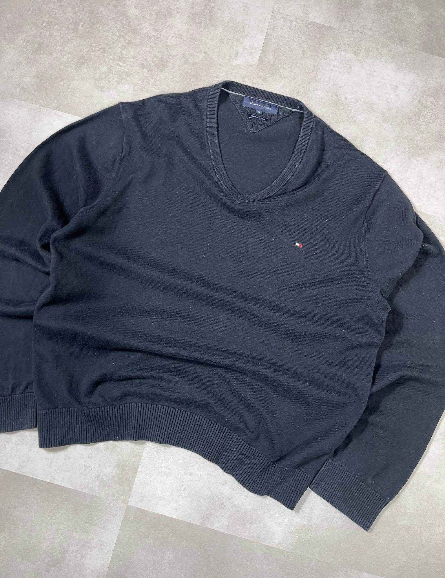 Tommy Hilfiger V-Neck Sweater (XL) - Candy Streetwear