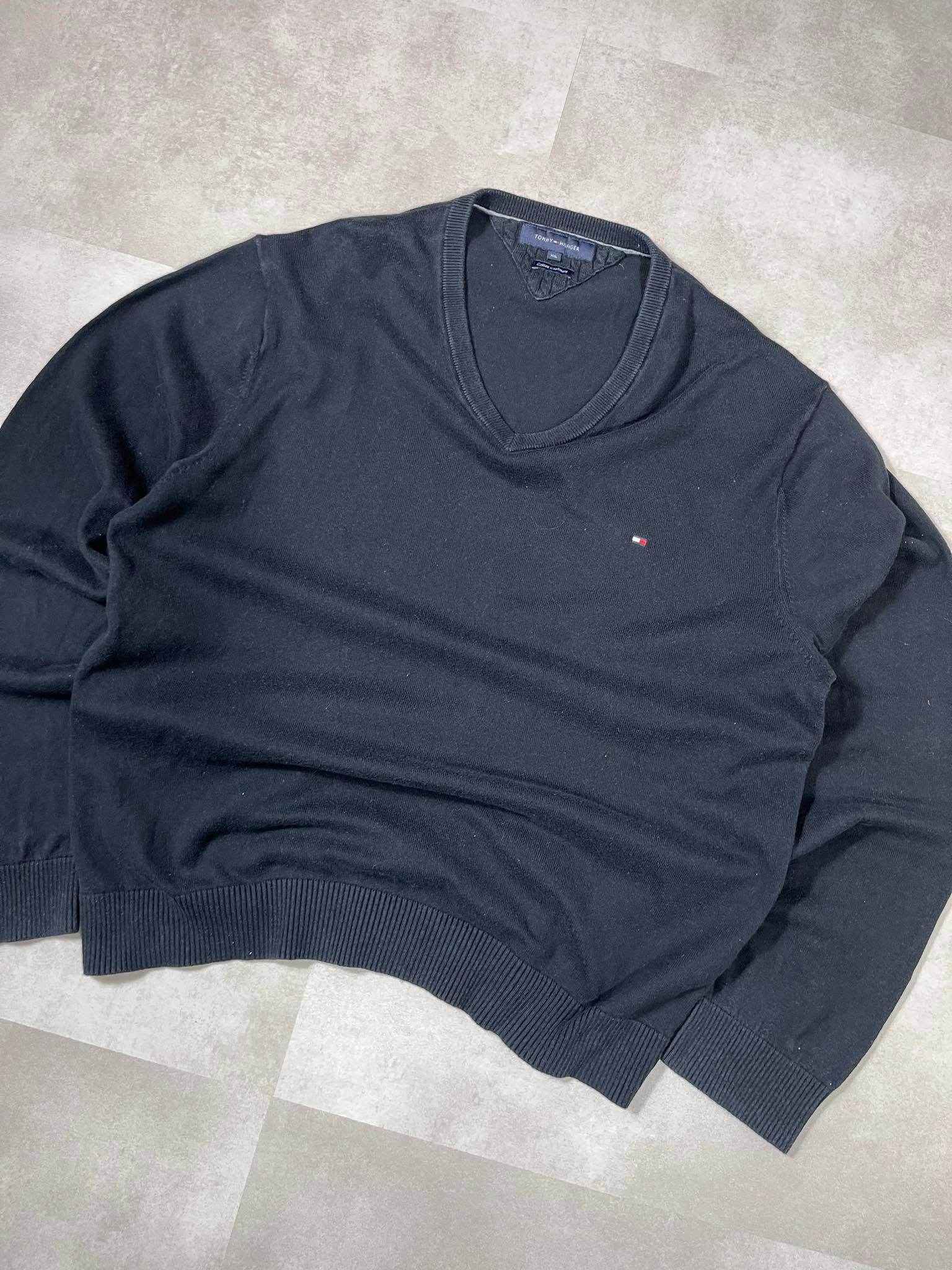 Tommy Hilfiger V-Neck Sweater (XL) - Candy Streetwear