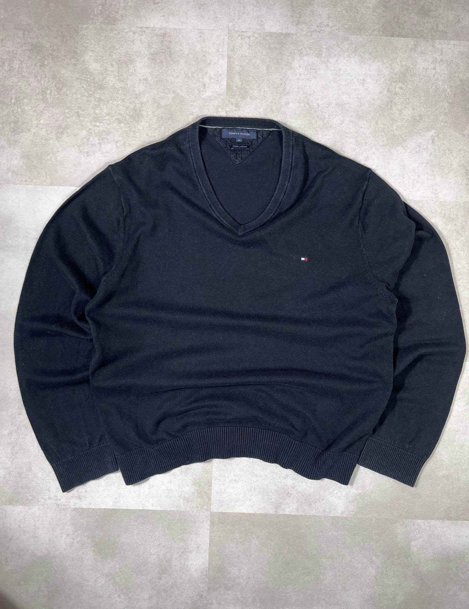 Tommy Hilfiger V-Neck Sweater (XL) - Candy Streetwear