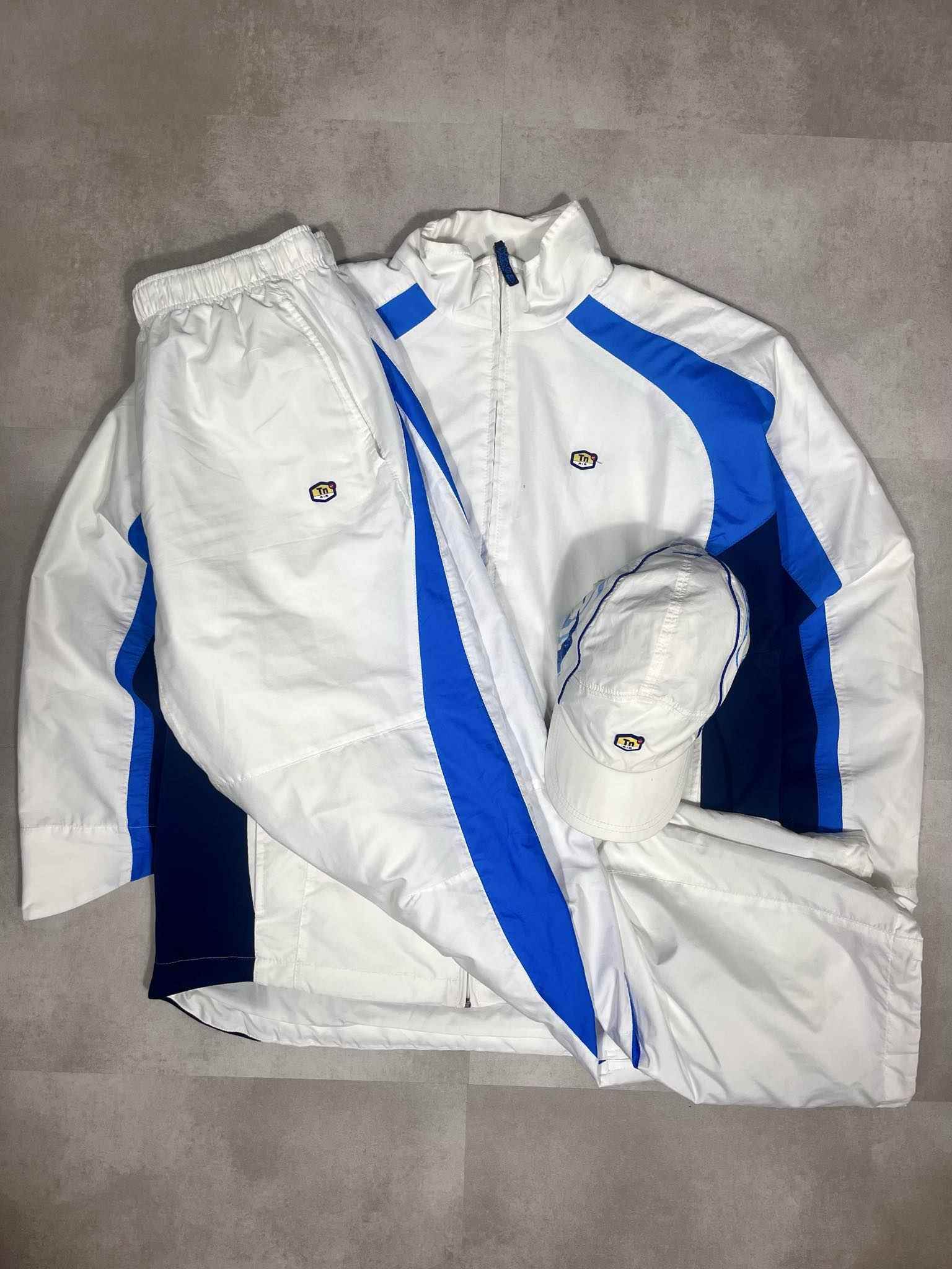 Nike Vintage TN Tracksuit (L) - Candy Streetwear