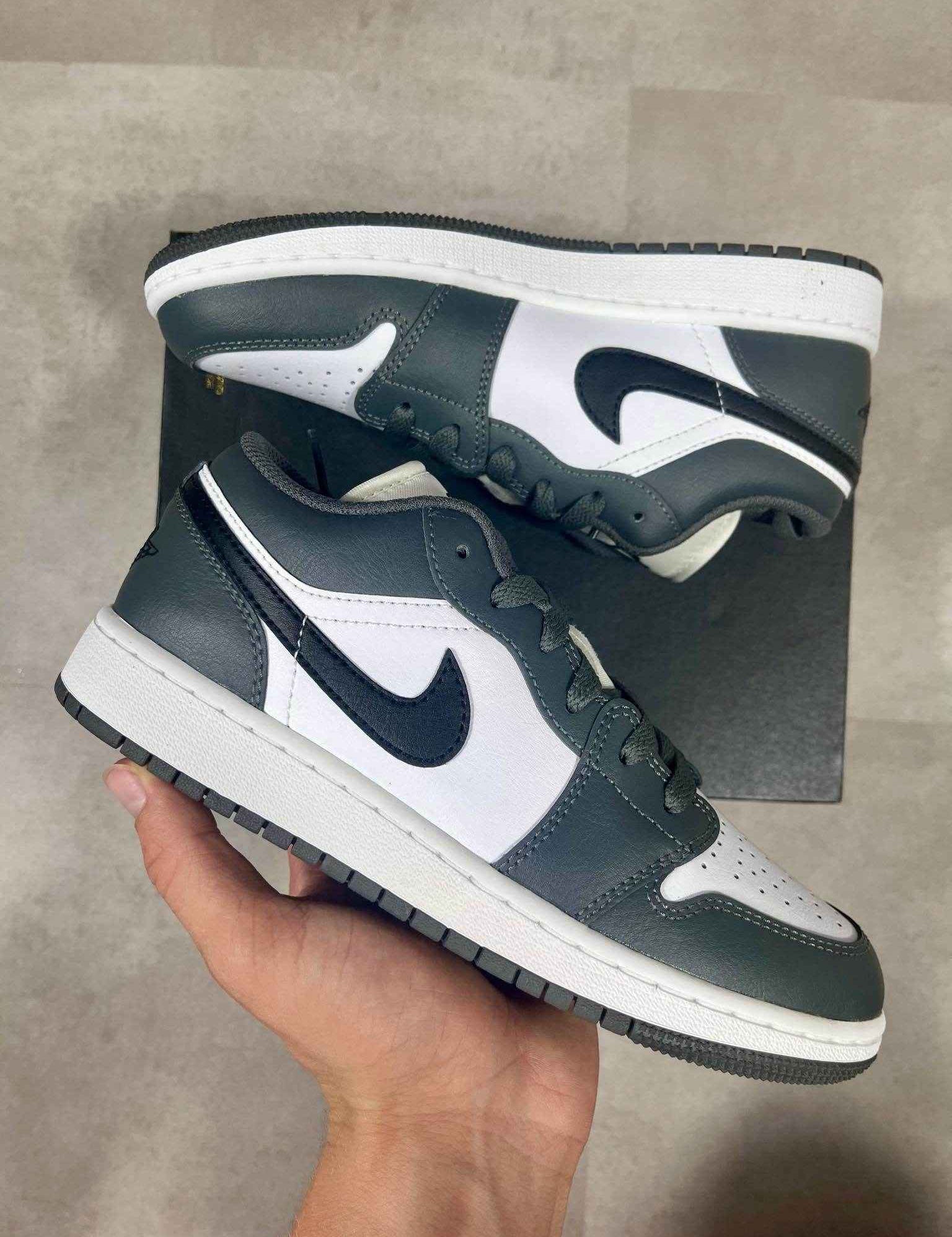 Jordan 1 Low Iron Grey - Candy Streetwear