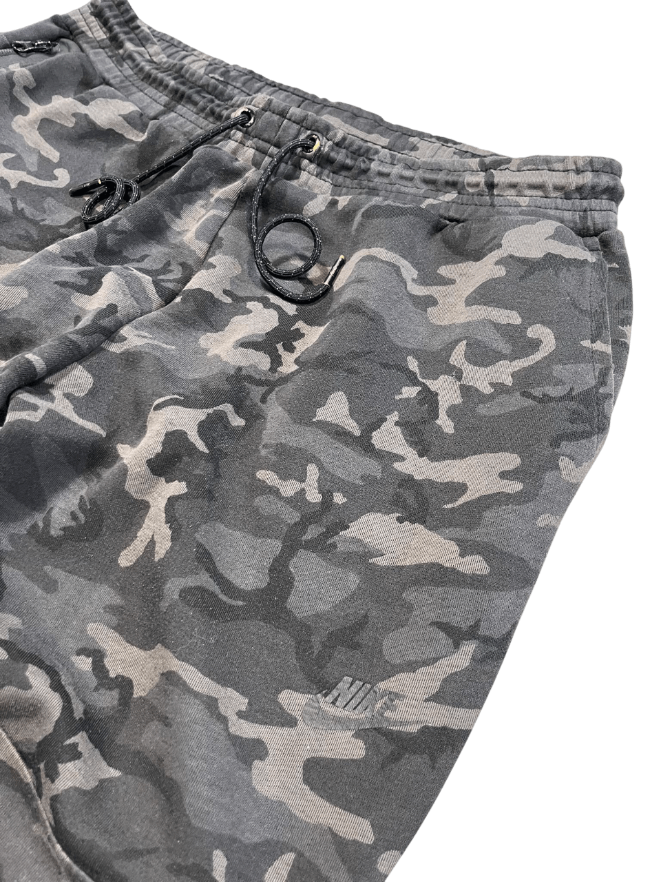 *Nike Tech Fleece Trackpants (L)