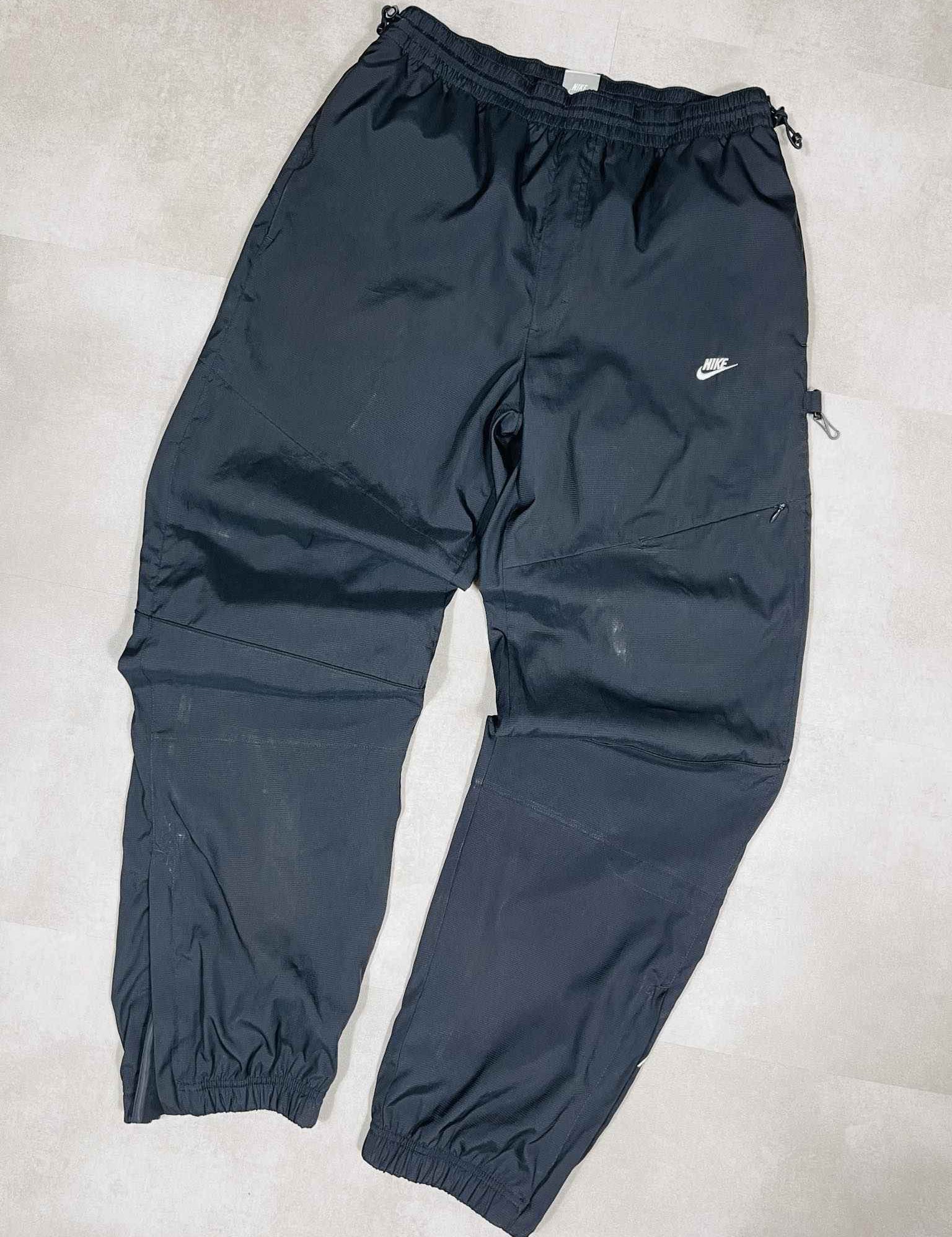 Nike Vintage Air Trackpants (L) - Candy Streetwear