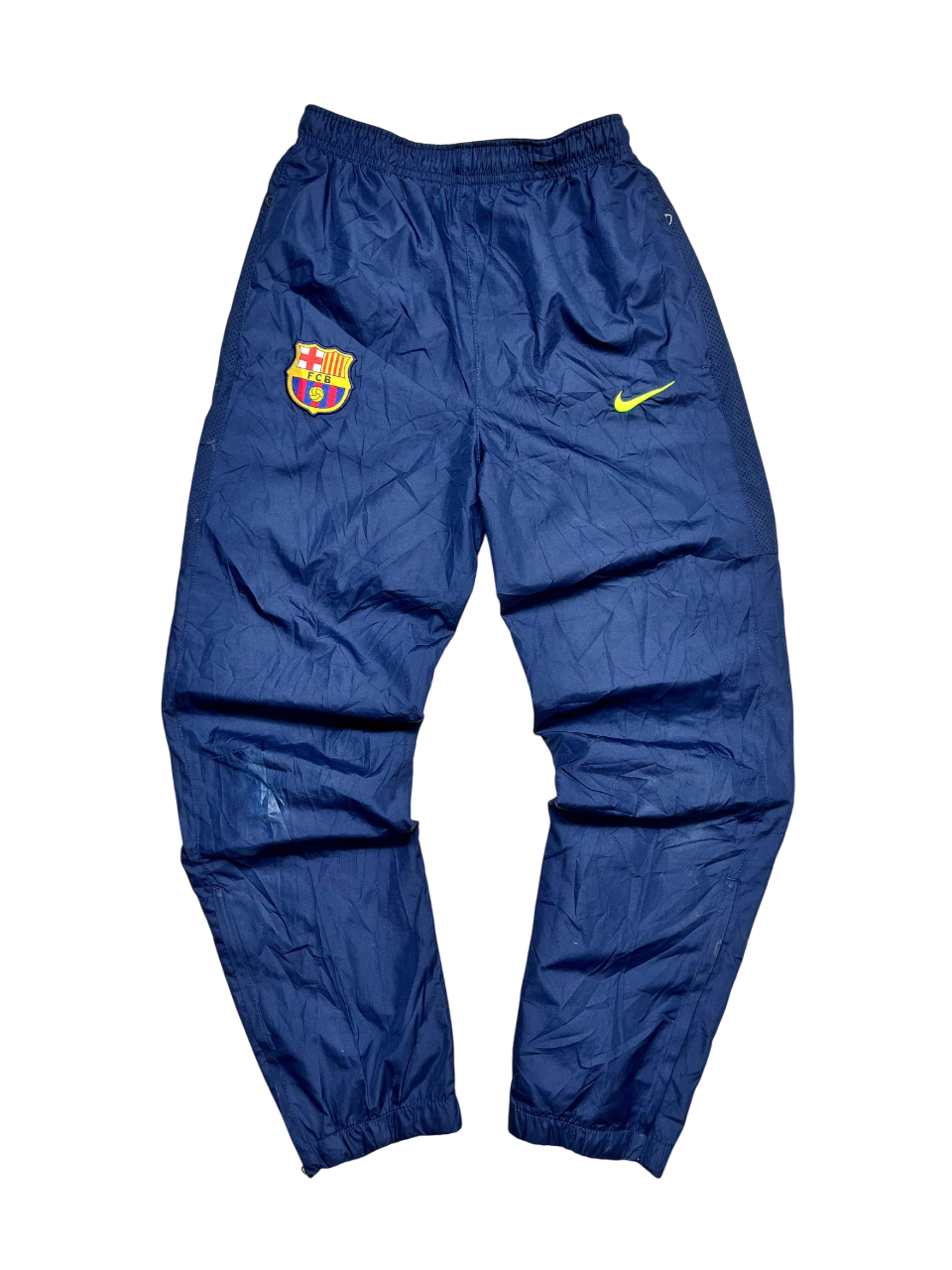 Barcelona-Trackpants-XS-Candy-Streetwear-46598757449994-Photoroom.png