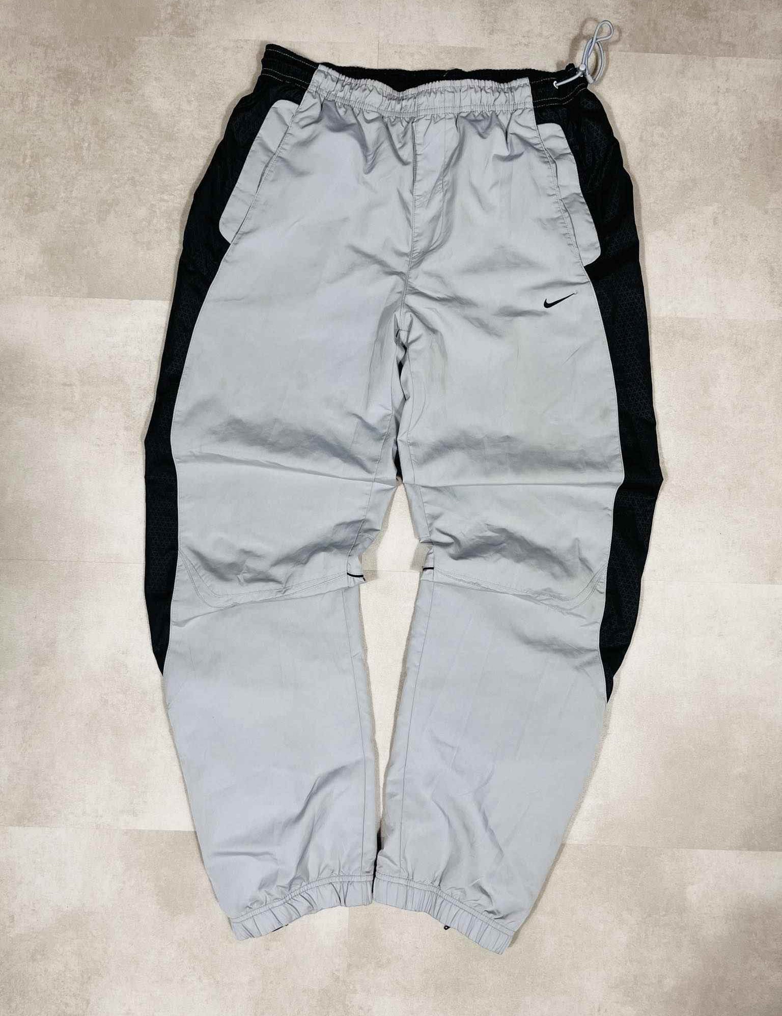Nike Vintage Shox Trackpants (M) - Candy Streetwear